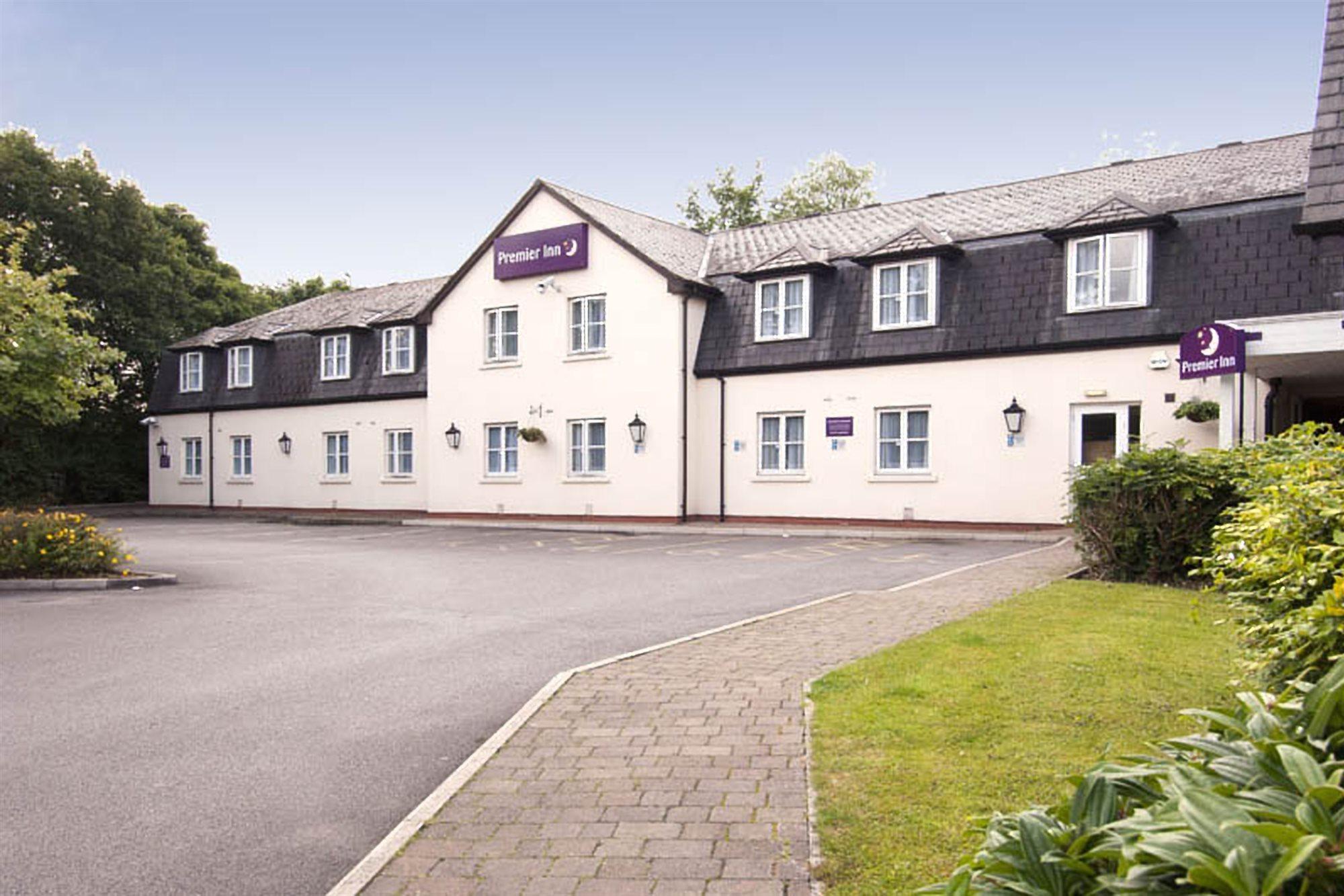 Premier Inn Manchester - Heaton Park — Photos 1